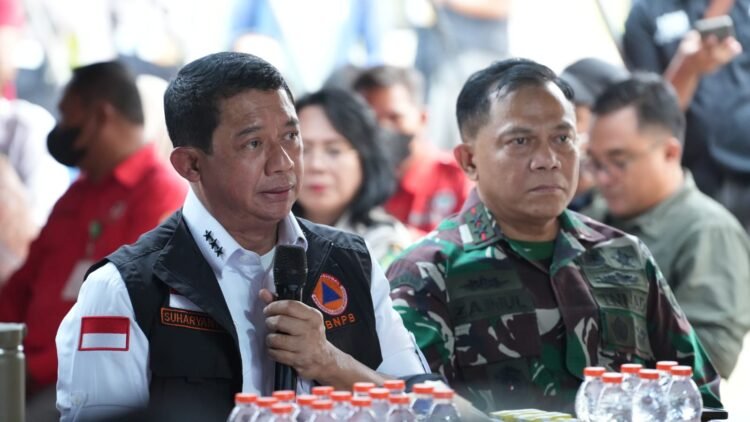 PANGDAM XXII/TAMBUN BUNGAI HADIRI ARAHAN TANGGAP DARURAT MENTERI KEHUTANAN DI BPBD KABUPATEN KAPUAS