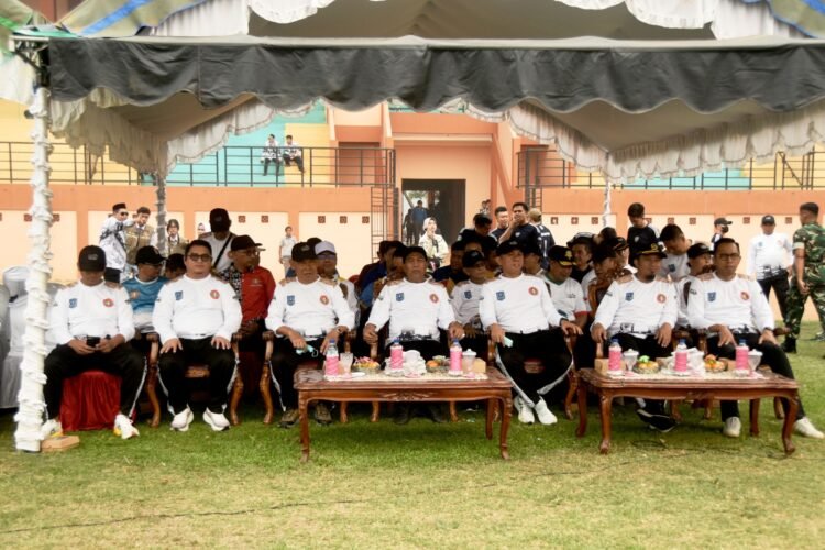 Kodim 1003/HSS Dukung PORSENI PGRI VIII, Dorong Sportivitas dan Keteladanan Guru