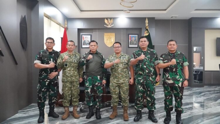 PANGDAM XXII/TB MENERIMA TIM PENYULUHAN KARHUTLA MABES TNI