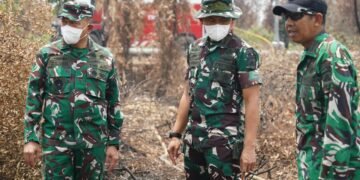 PANGDAM XXII/TAMBUN BUNGAI CEK KESIAPAN PENANGANAN KARHUTLA DI POSKO SAMBANG LIHUM KALSEL