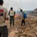 Koramil 1203-14/Jelai Hulu Tangani Karhutla, Cegah Kebakaran Meluas