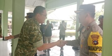 HUT TNI ke-81: Kapolres Batola Sampaikan Ucapan Selamat Langsung ke Makodim 1005/Batola