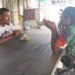 Babinsa Kodim 0114/Aceh Jaya Bangun Komunikasi dan Kebersamaan Bersama Warga Teunom