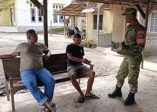 Cegah Perpecahan dari Desa, Babinsa Aceh Jaya Tanamkan Wawasan Kebangsaan