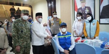 PANGDAM XXII/TAMBUN BUNGAI DAMPINGI MENKES RI CEK FASILITAS KESEHATAN DI PALANGKA RAYA