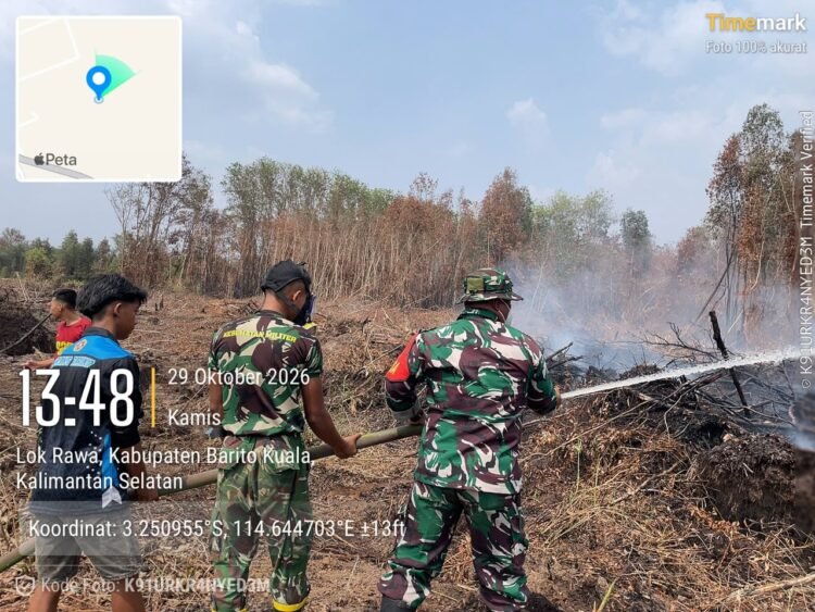 Menjaga Ponpes dan Pemukiman, Tim Gabungan Tetap Tekun Padamkan Karhutla